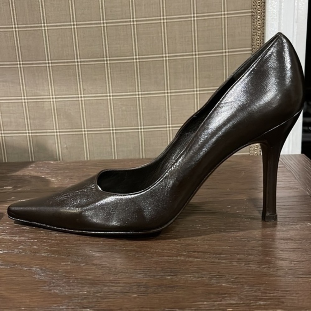 Stuart Weitzman Brown 3.5” heels in 8 Medium